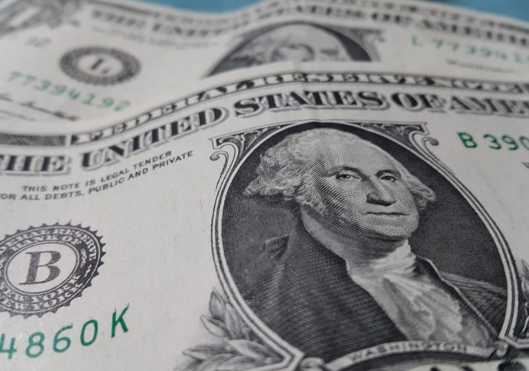 Эксперты прогнозируют падение доллара США