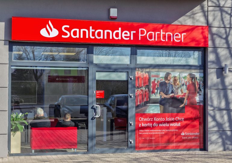 История основания и развития крупнейшего испанского Santander bank